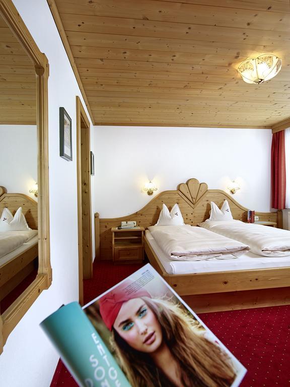 Hotel Traube Pettneu am Arlberg Pokoj fotografie